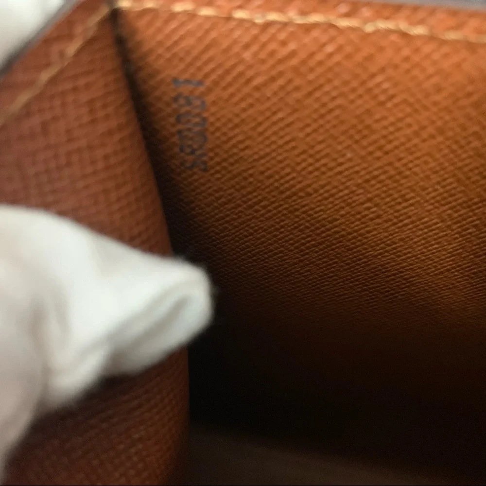 LOUIS VUITTON Malesherbes Monogram - Picture 11 of 12